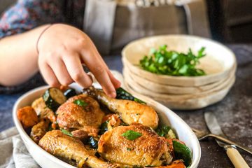 Piletina sa spanaćem i chorizo kobasicom je jednostavan i brz recept iz snova