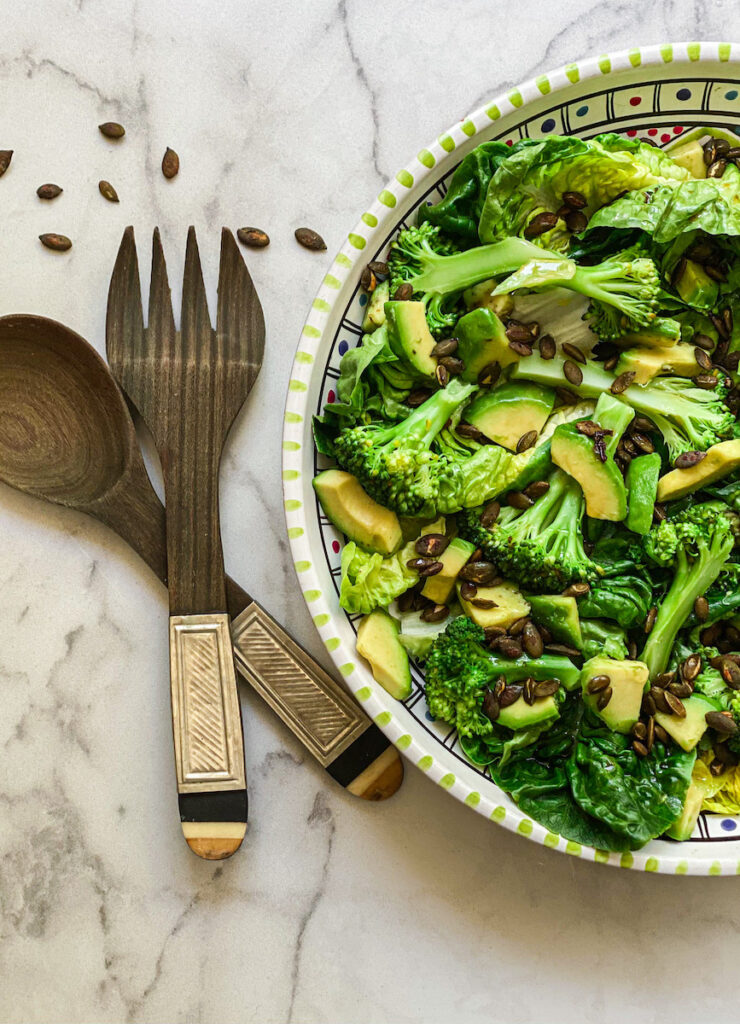 Salata sa brokolijem i avokadom